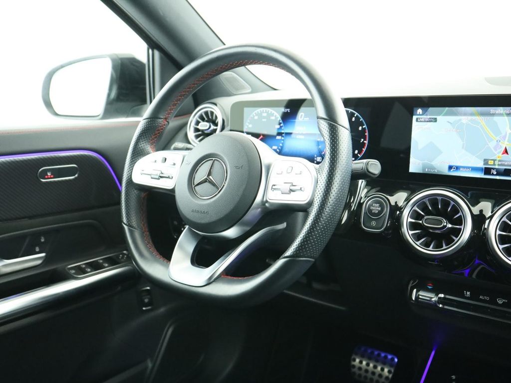 Mercedes-Benz GLA 200 2021