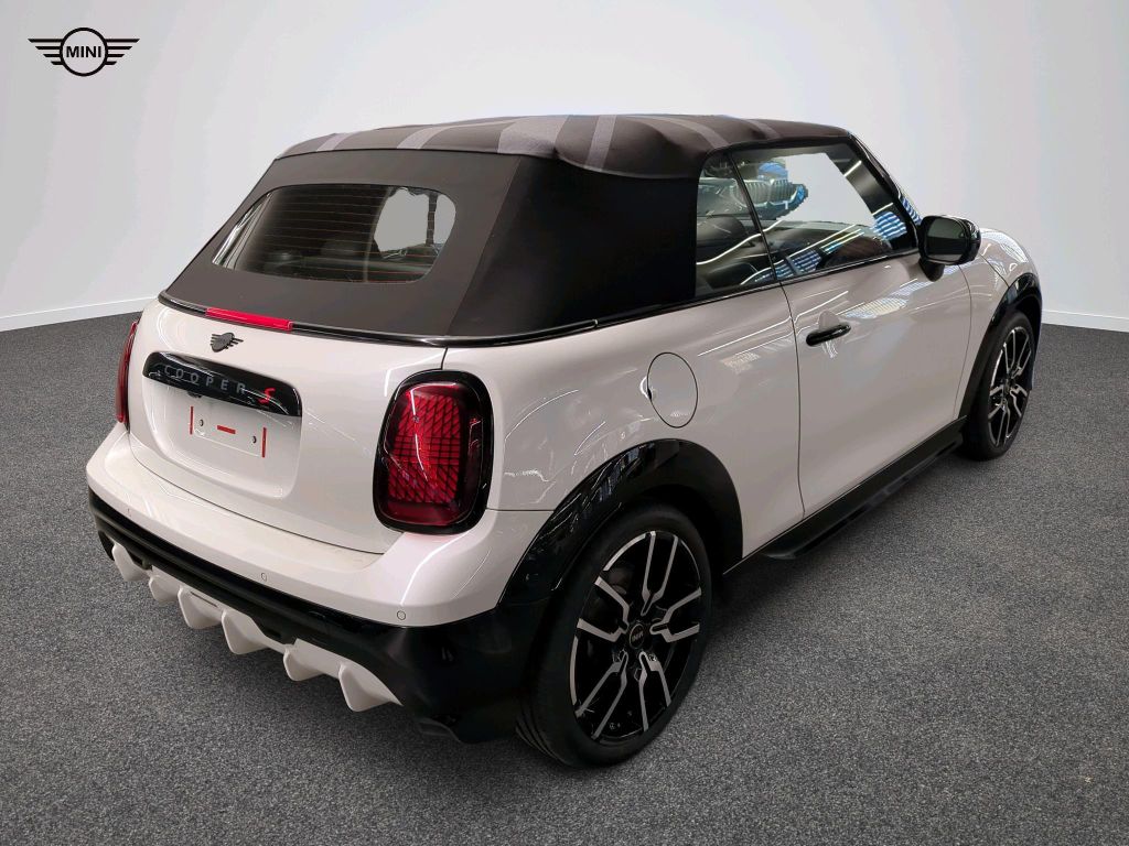 MINI Cooper S Cabrio 2024