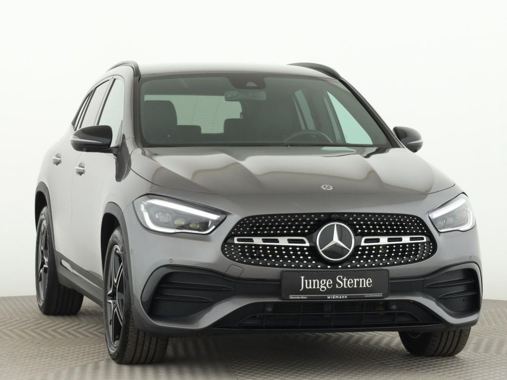 Mercedes-Benz GLA 200 2021