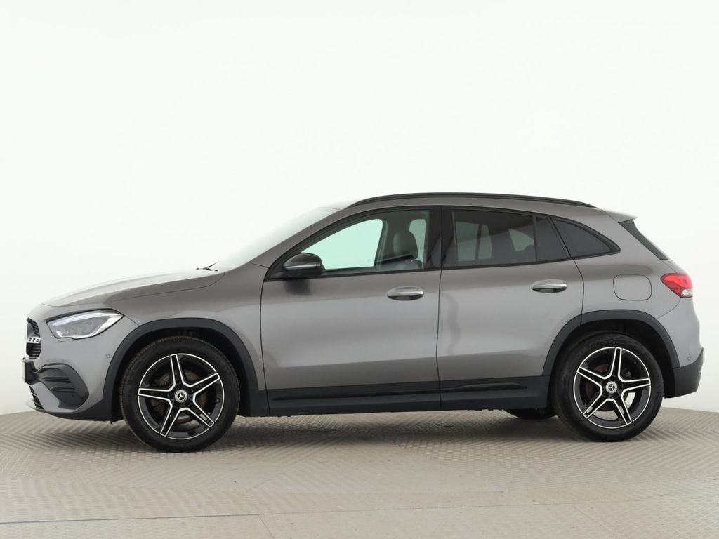 Mercedes-Benz GLA 200 2021