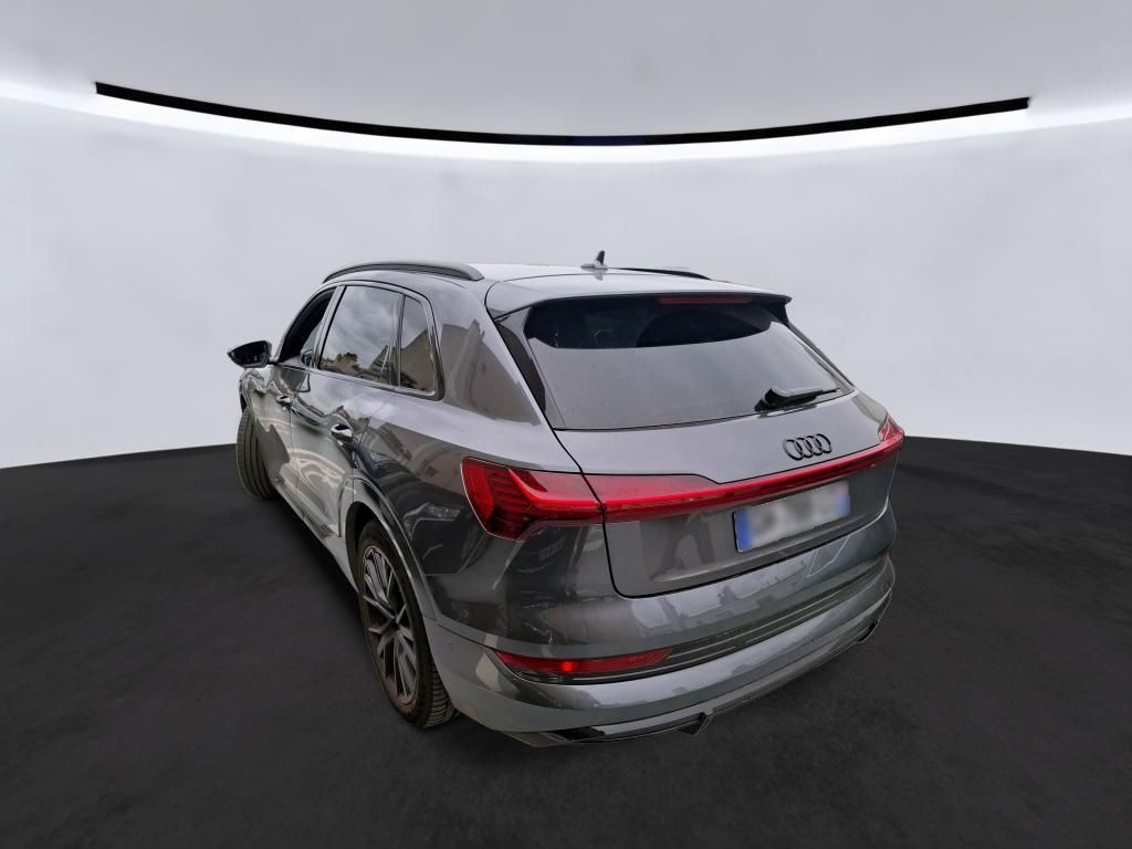 Audi e-tron 2022