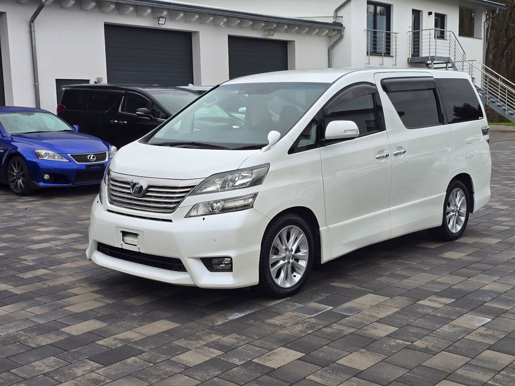Toyota Alphard 2008