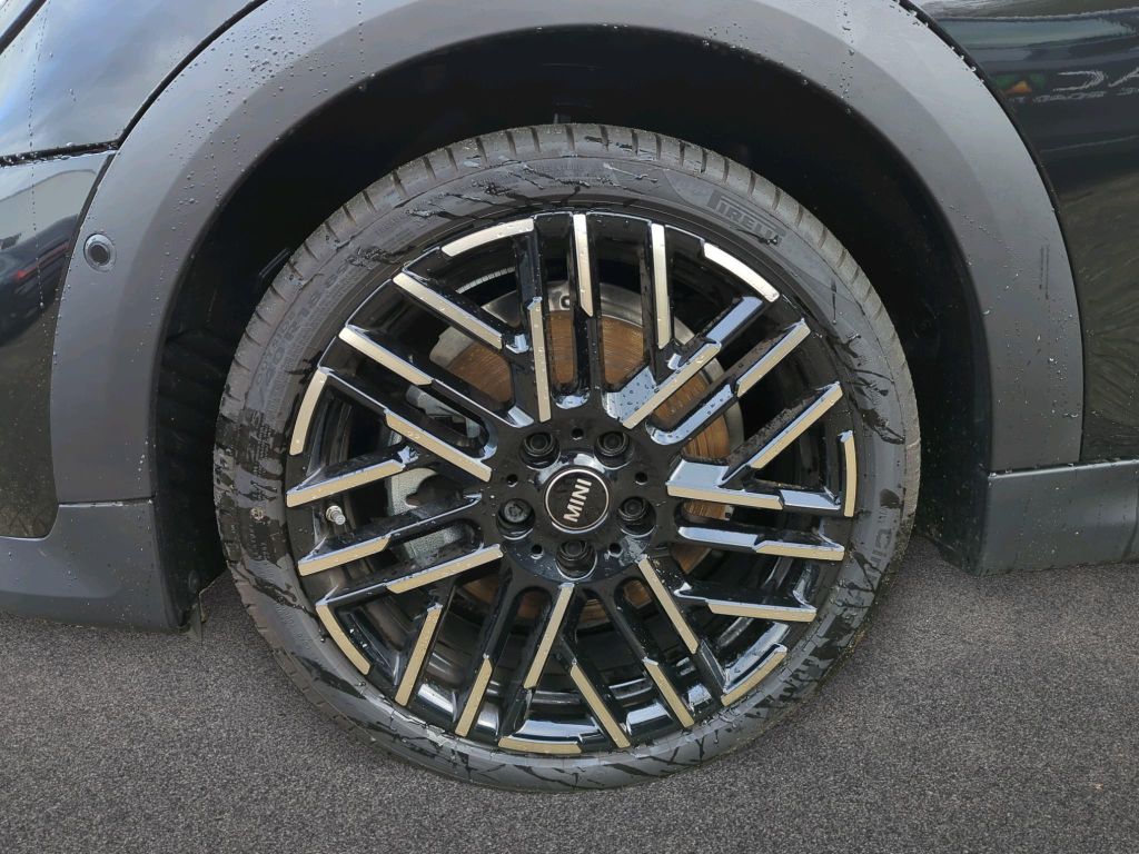 MINI Cooper Cabrio 2024