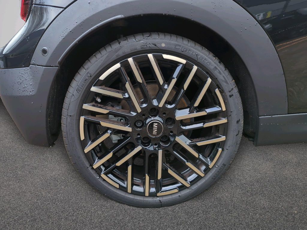 MINI Cooper Cabrio 2024