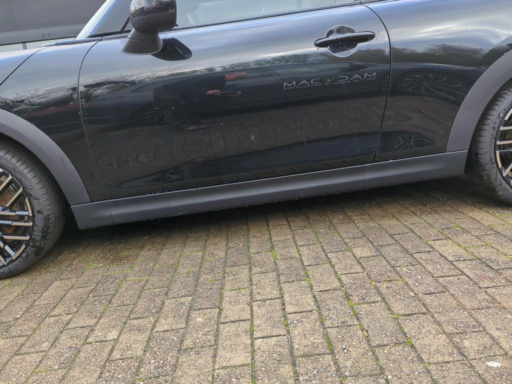 MINI Cooper Cabrio 2024