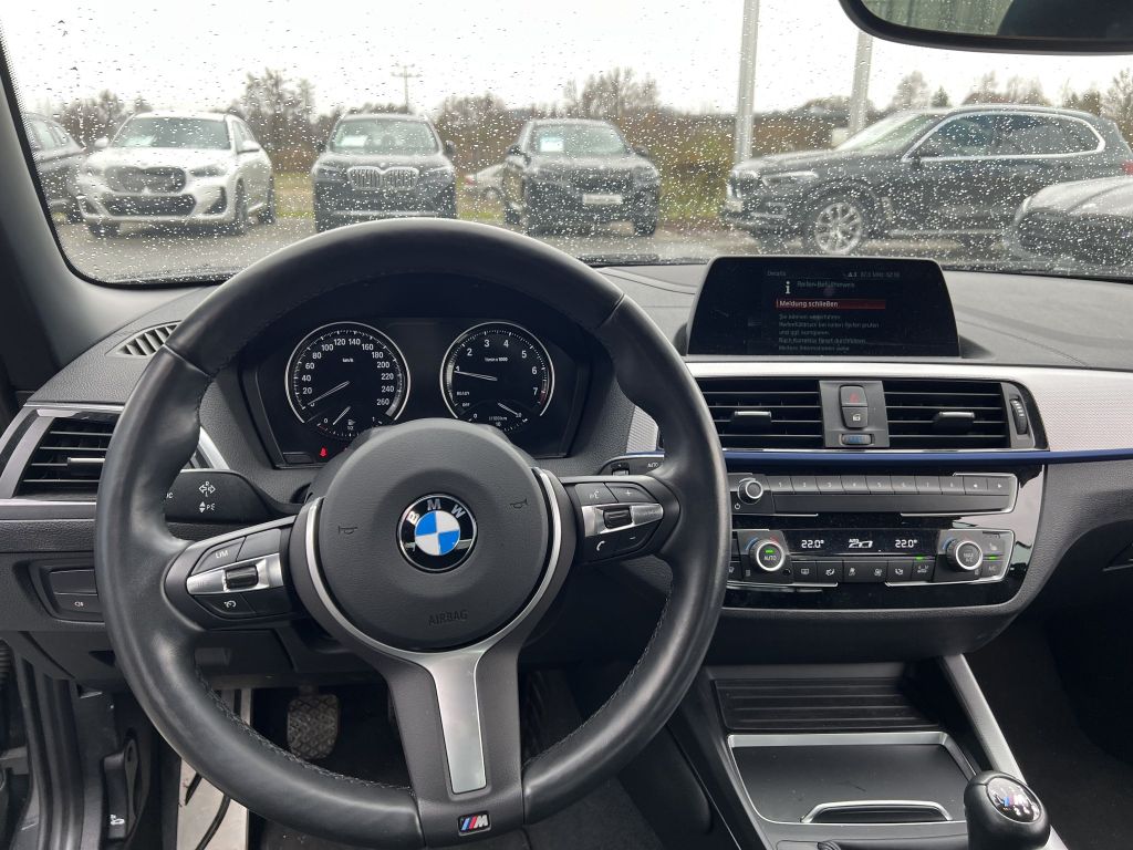 BMW 218 2021