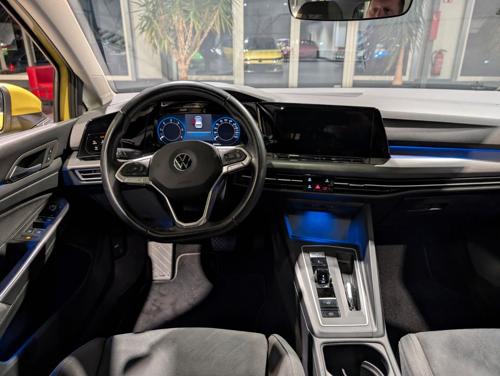 Volkswagen Golf 2021