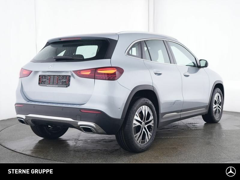Mercedes-Benz GLA 200 2024