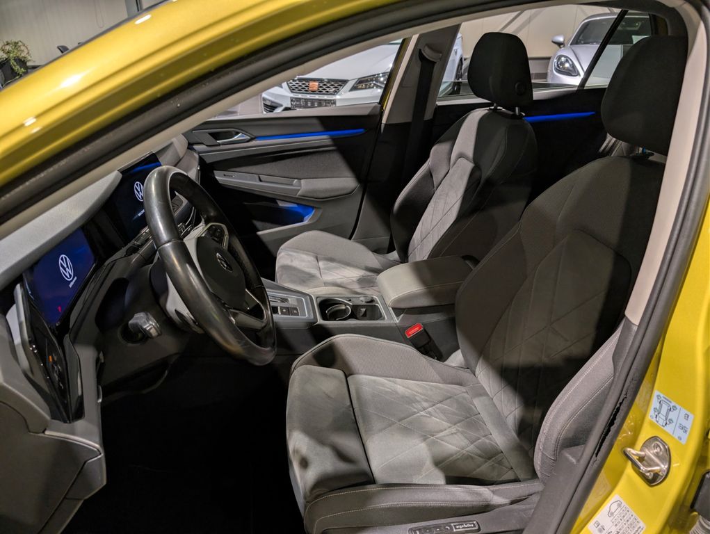 Volkswagen Golf 2021