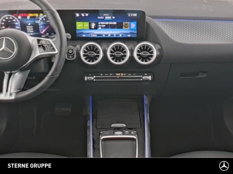 Mercedes-Benz GLA 200 2024