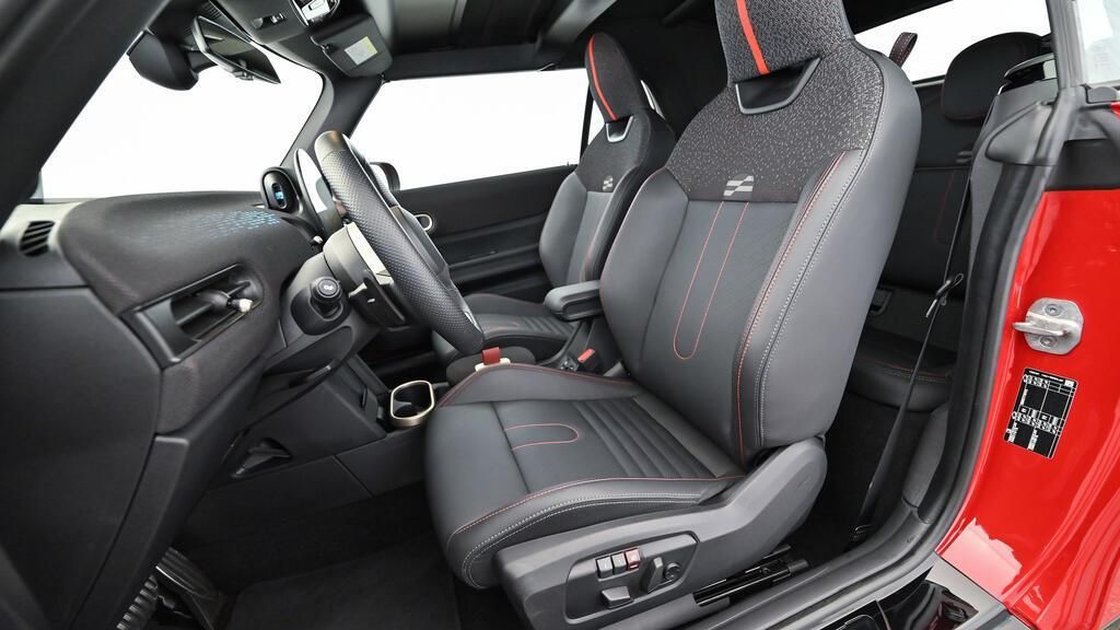 MINI John Cooper Works Cabrio 2024