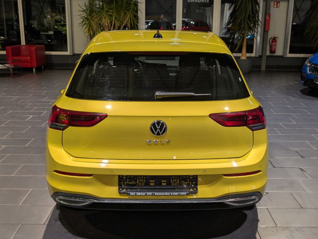 Volkswagen Golf 2021