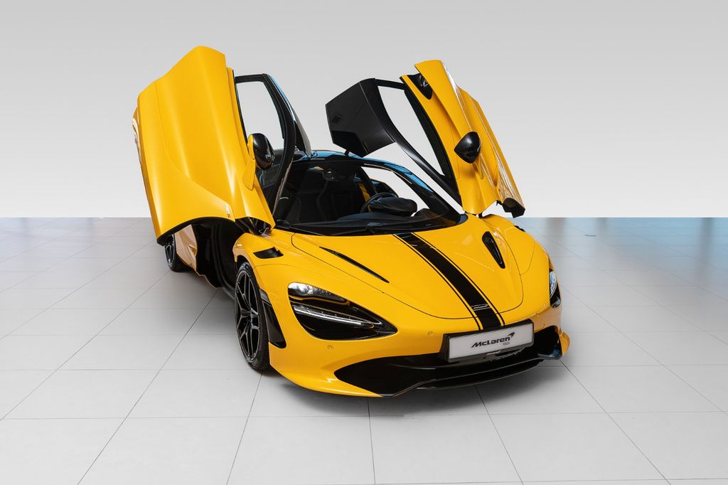 McLaren 750S 2025