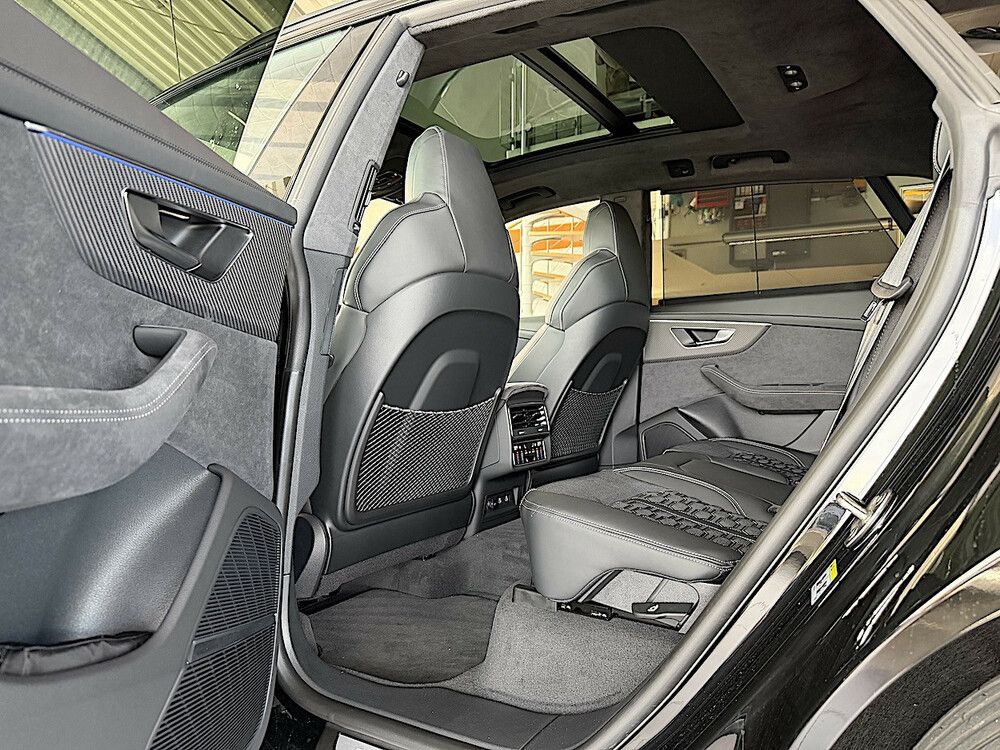 Audi RSQ8 2025