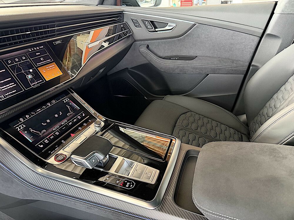 Audi RSQ8 2025