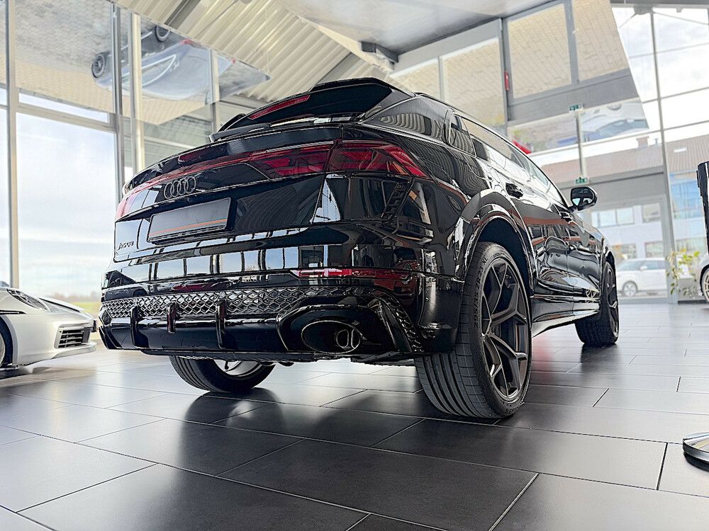 Audi RSQ8 2025