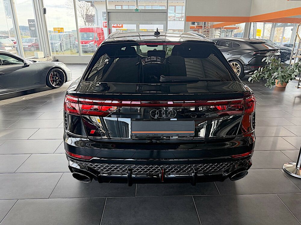Audi RSQ8 2025