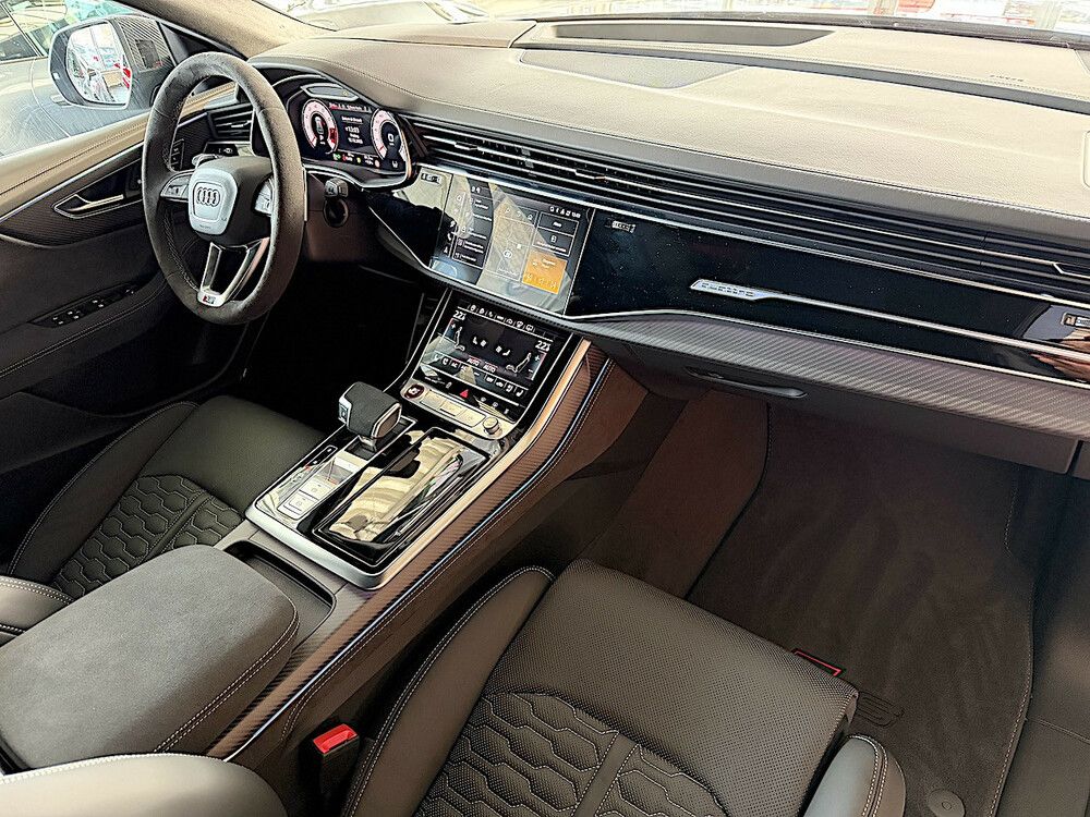 Audi RSQ8 2025