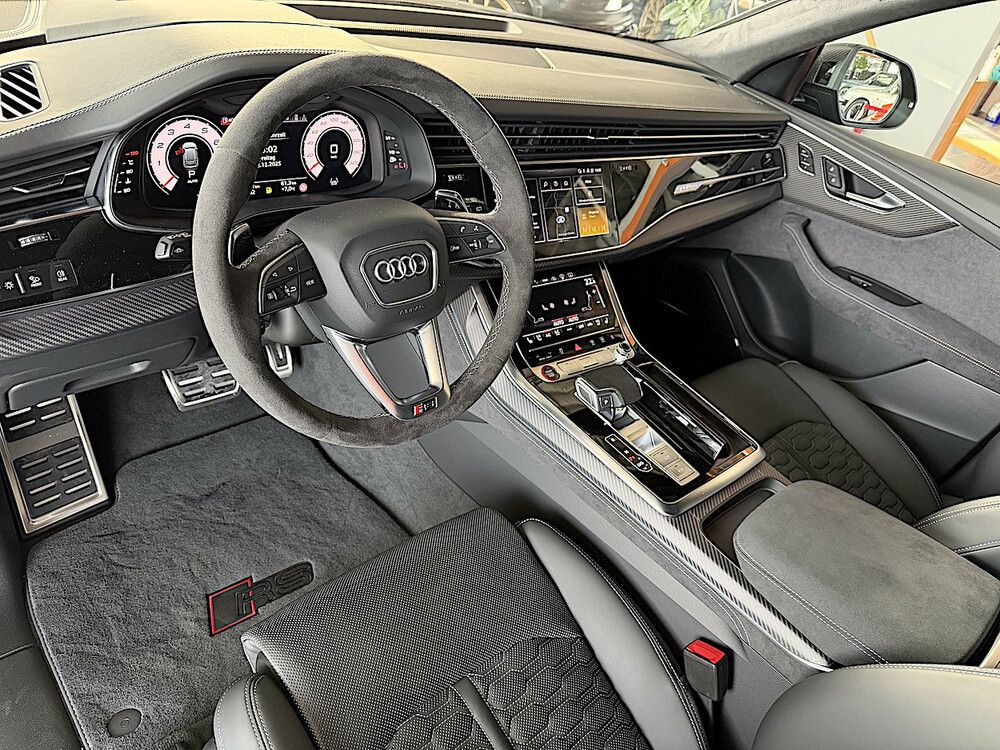 Audi RSQ8 2025