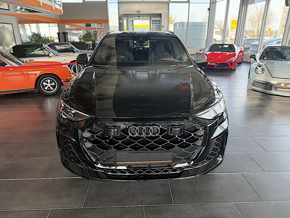Audi RSQ8 2025