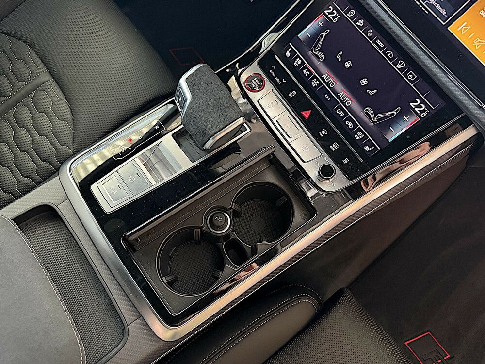 Audi RSQ8 2025