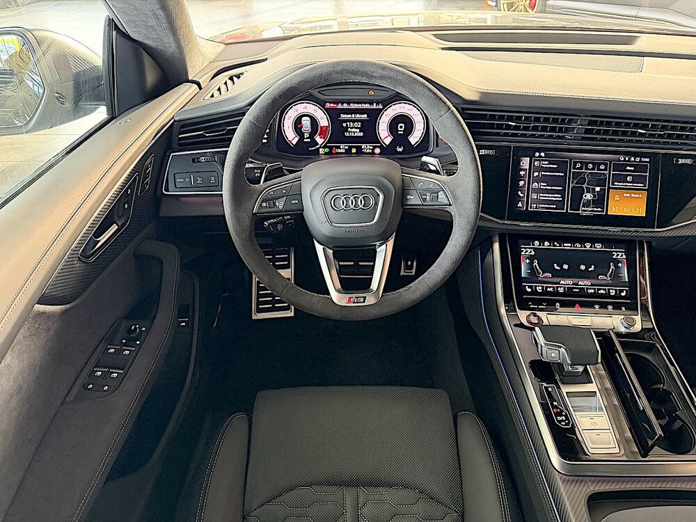 Audi RSQ8 2025