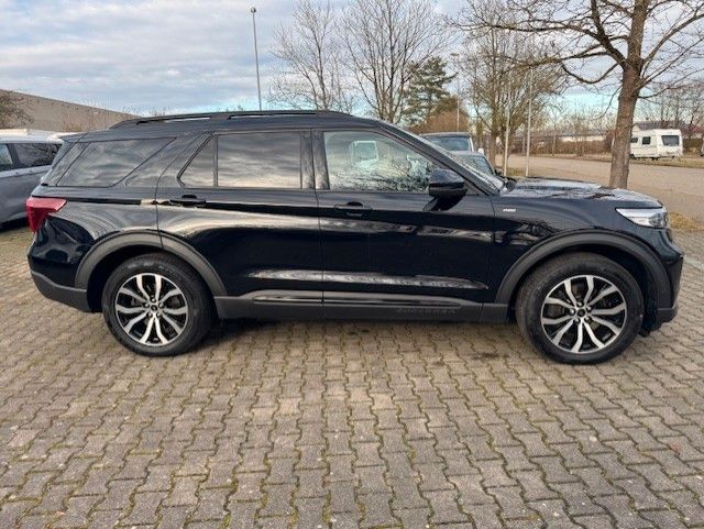 Ford Explorer 2021