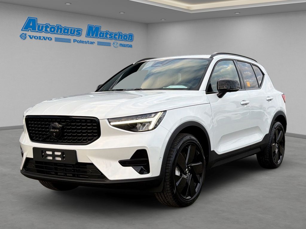 Volvo XC40 2025