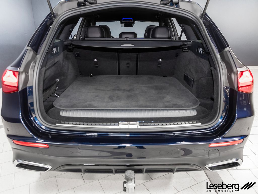 Mercedes-Benz E 300 2025