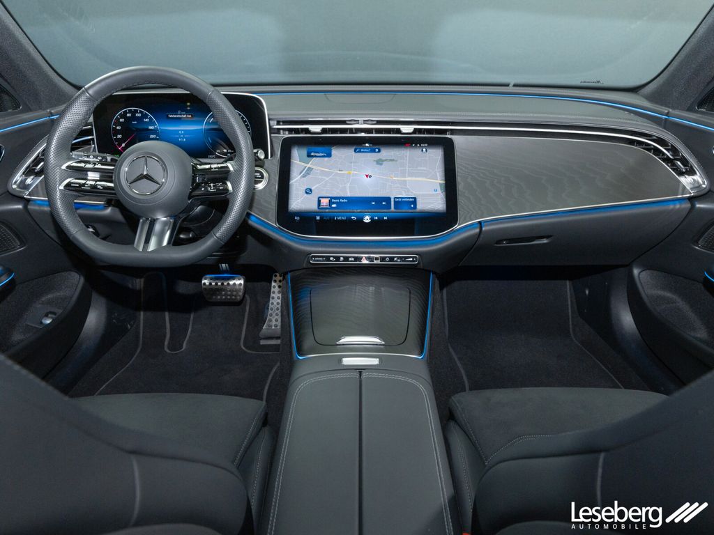 Mercedes-Benz E 300 2025