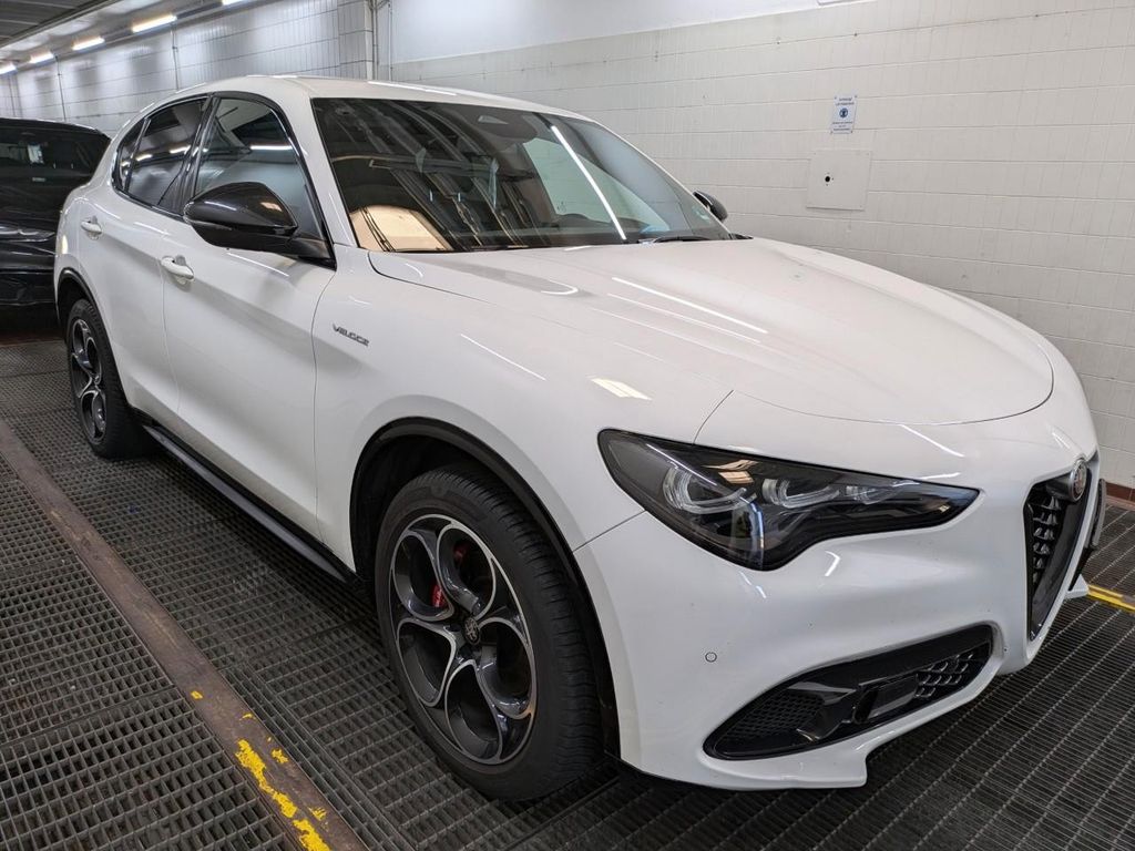 Alfa Romeo Stelvio 2024
