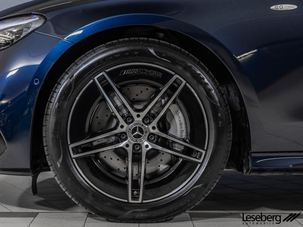 Mercedes-Benz E 300 2025