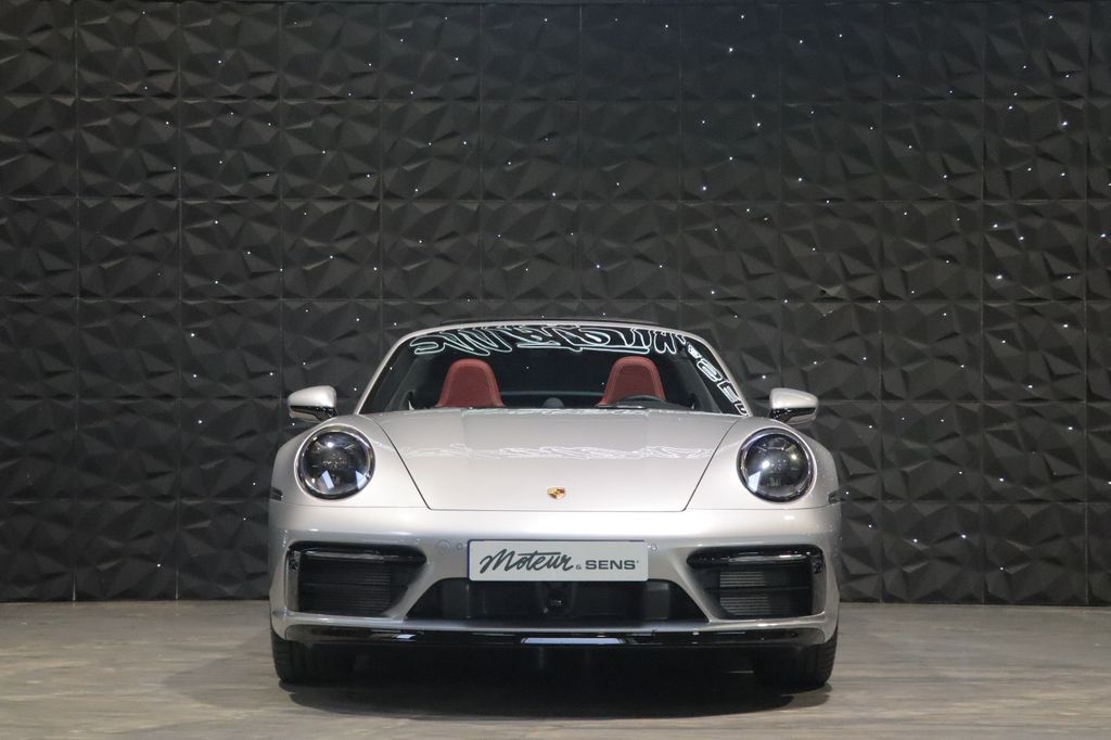 Porsche 992 2024