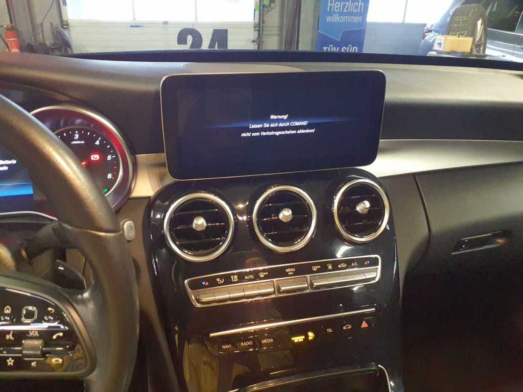 Mercedes-Benz C 300 2020