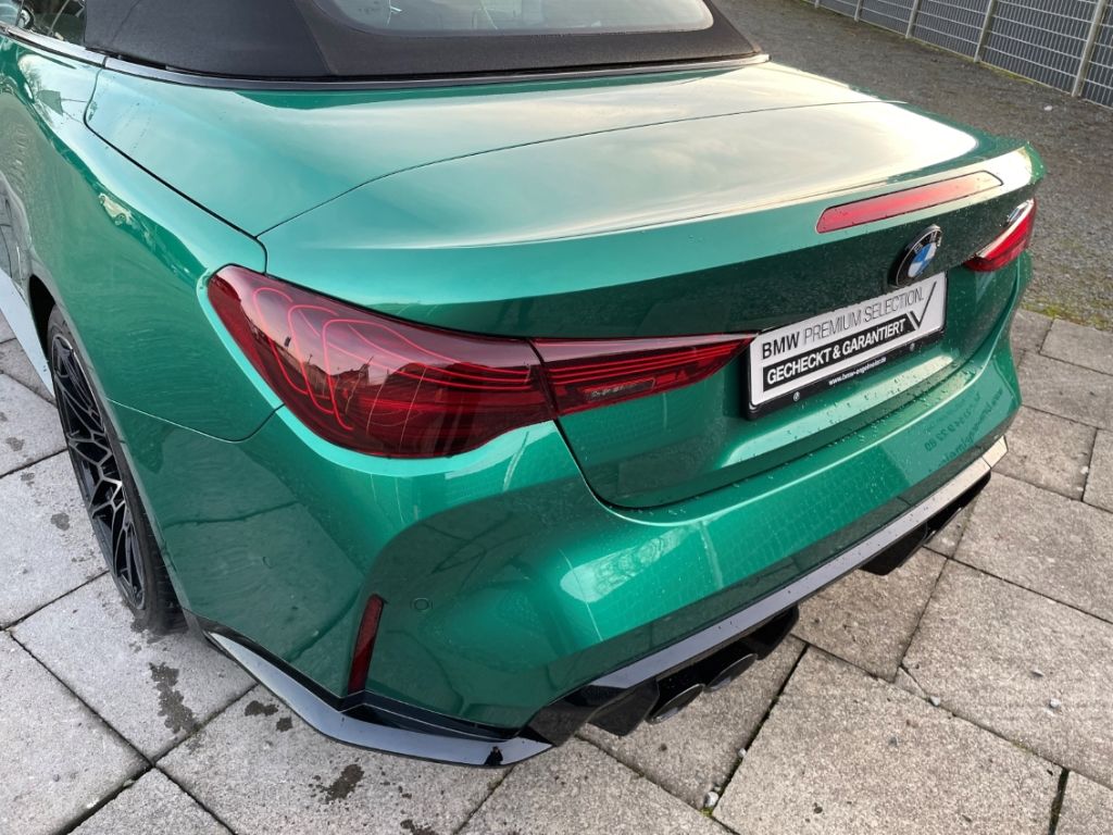 BMW M4 2025