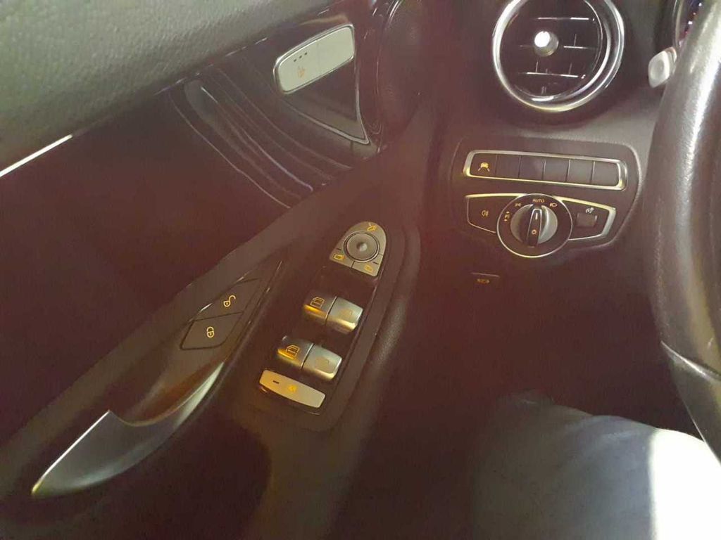 Mercedes-Benz C 300 2020