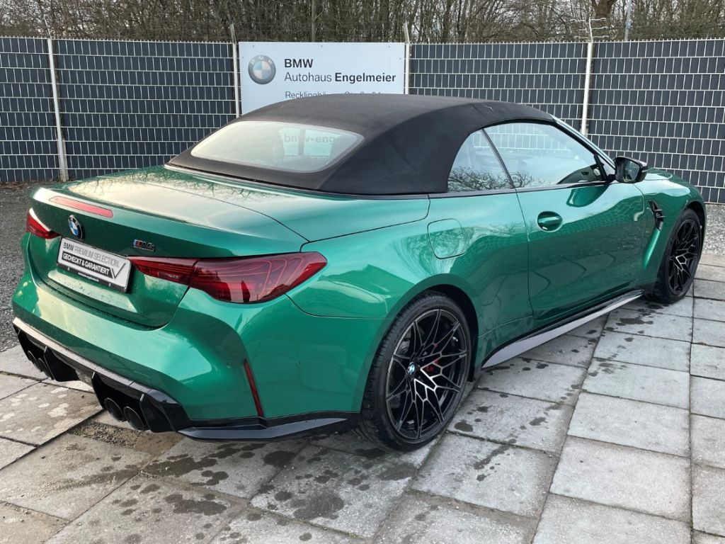 BMW M4 2025