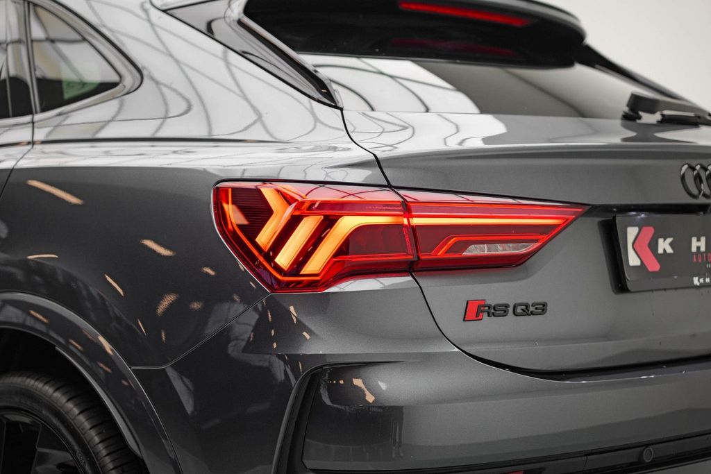 Audi RSQ3 2023