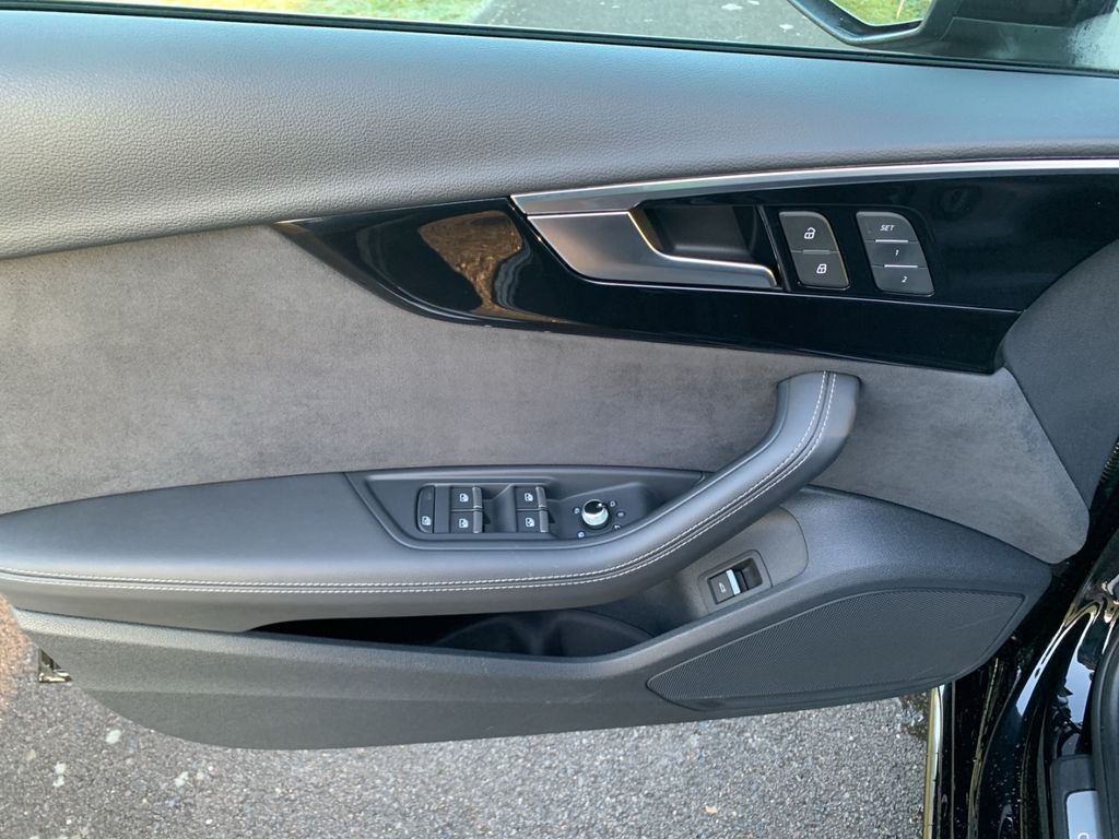 Audi A4 2021