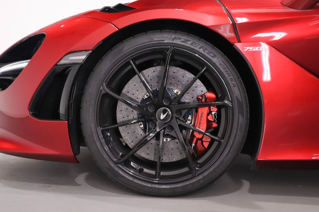 McLaren 750S 2024
