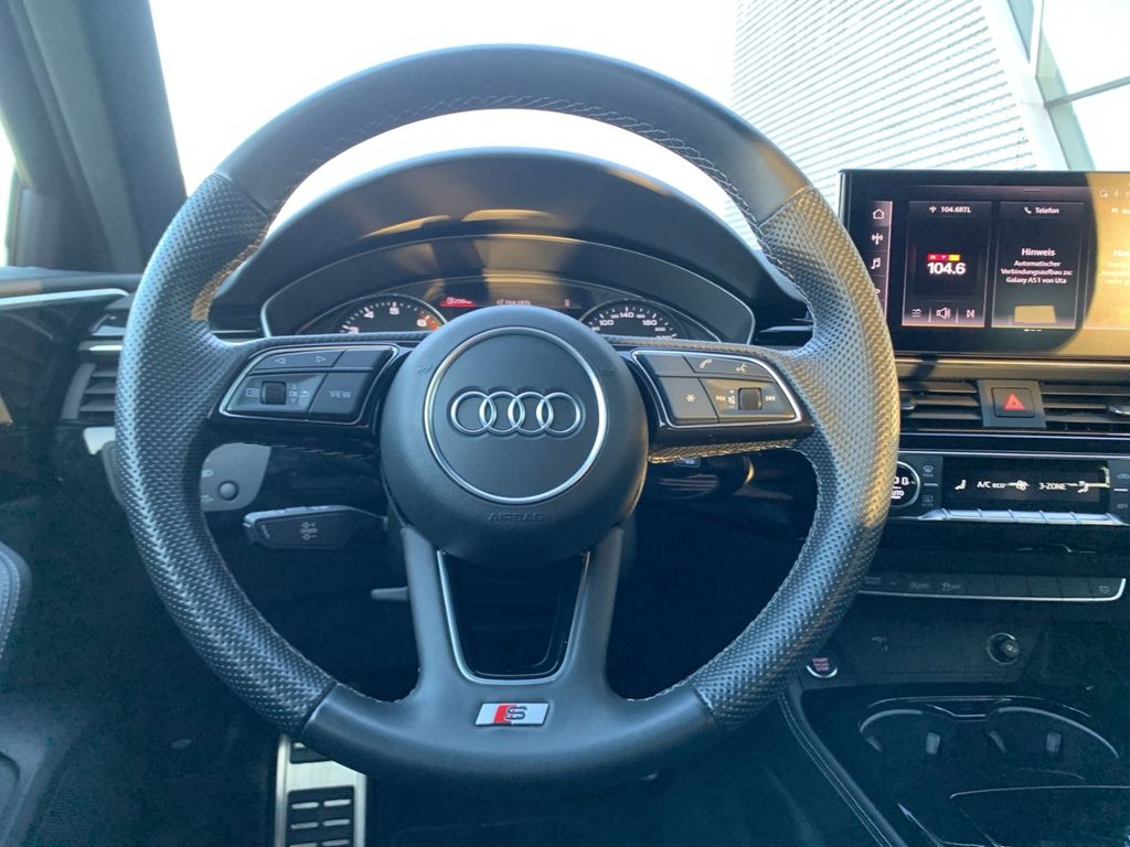 Audi A4 2021