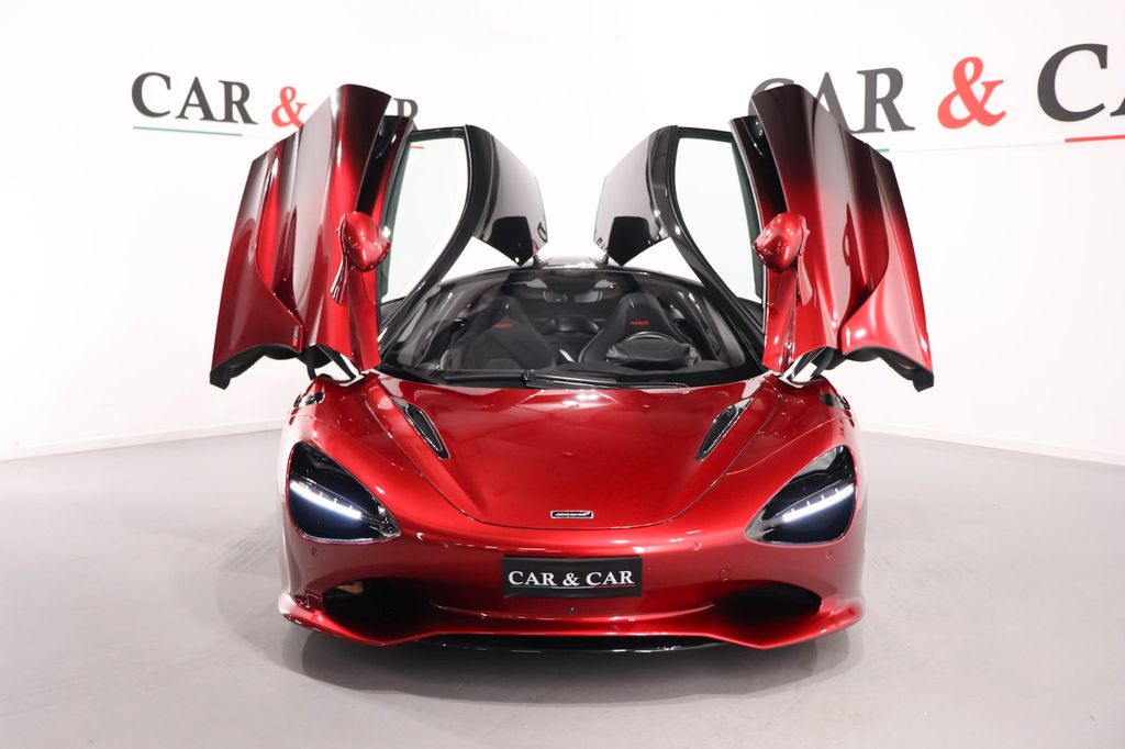 McLaren 750S 2024