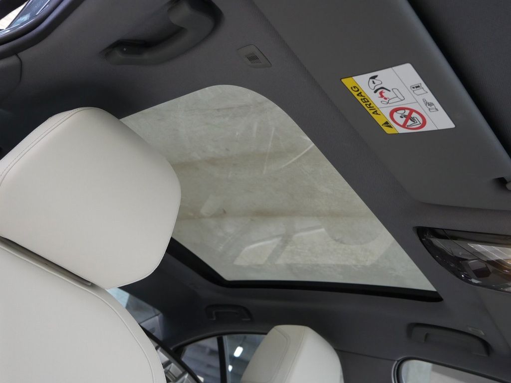 BMW i5 2024