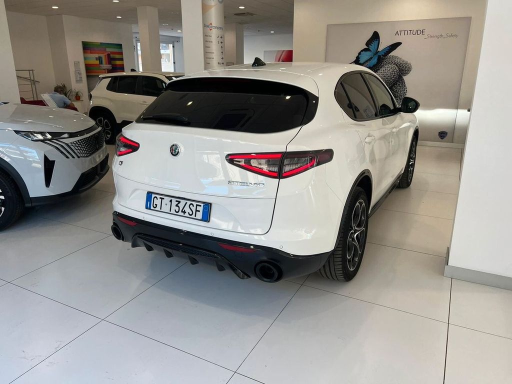 Alfa Romeo Stelvio 2024