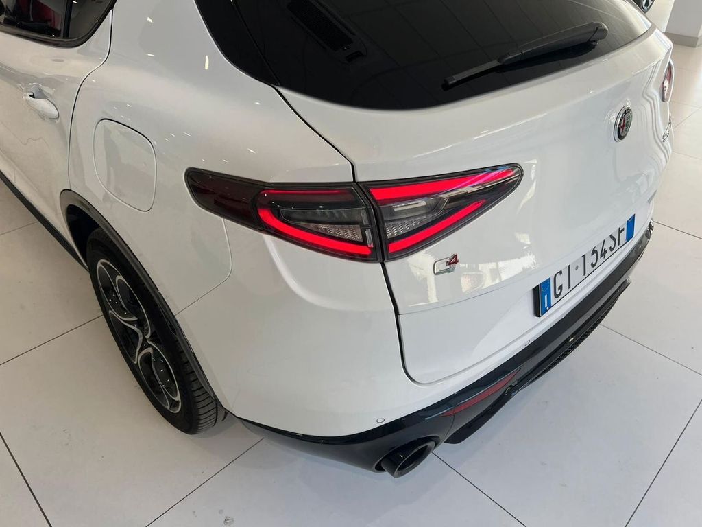 Alfa Romeo Stelvio 2024