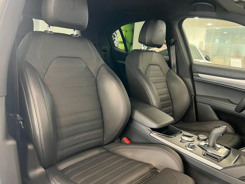 Alfa Romeo Stelvio 2024