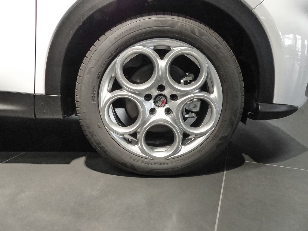 Alfa Romeo Tonale 2024