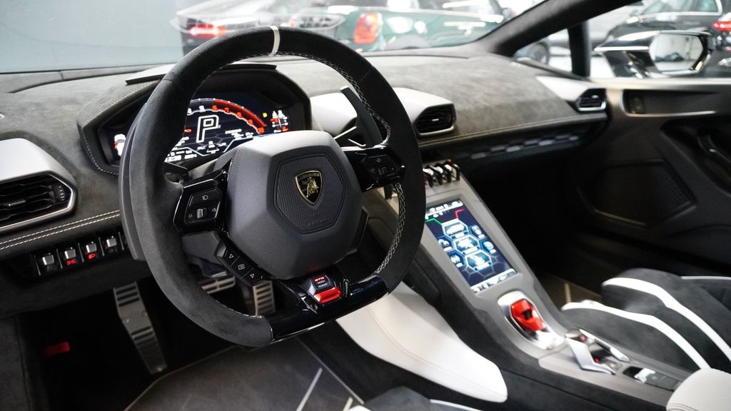 Lamborghini Huracán 2022