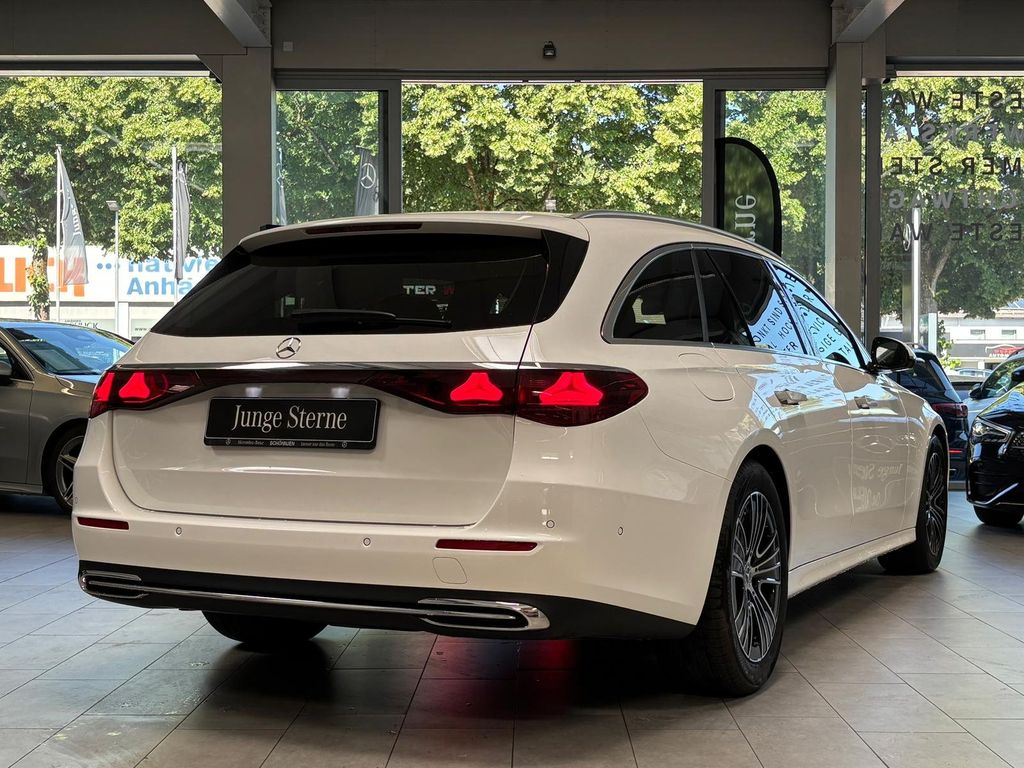 Mercedes-Benz E 220 2024