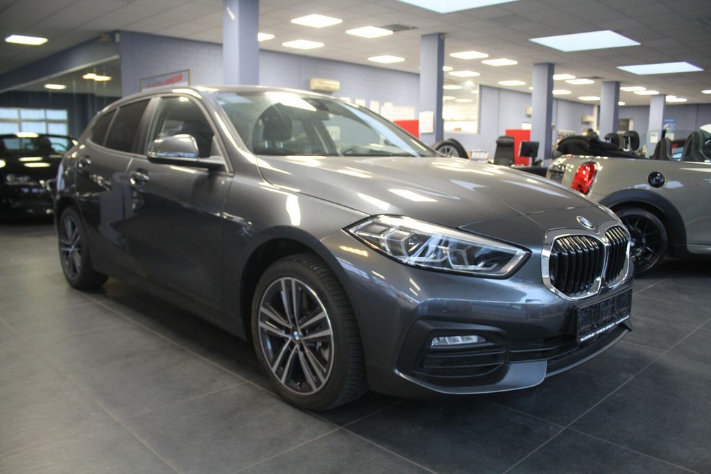 BMW 120 2021